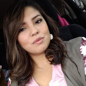 Meet your Posher, Raquel